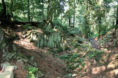 Basaltkrater "Blauer Stein"