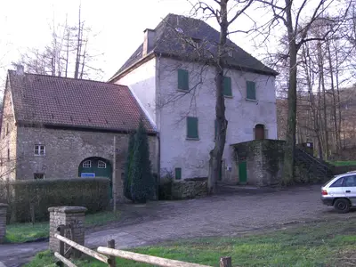 Burg Husen