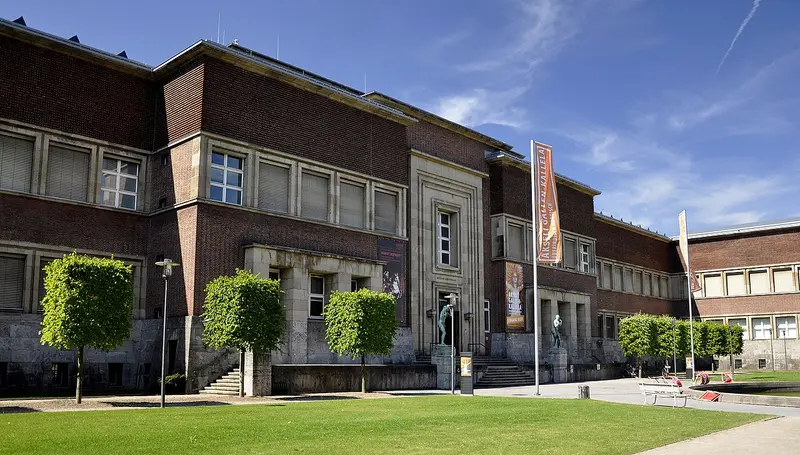 Glasmuseum Hentrich